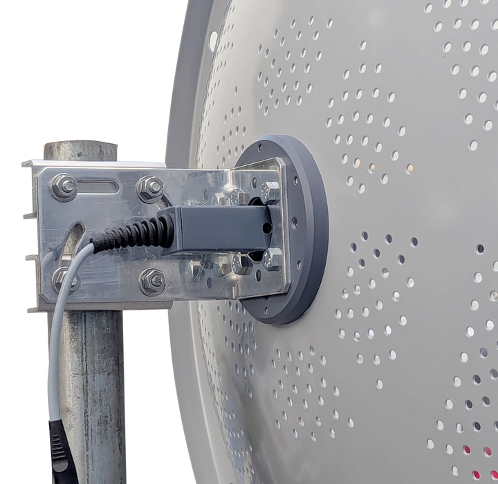 Ultra-Wide Band Single Polarization UWB 600MHz -6GHz Dish Parabolic 3 FT 90cm