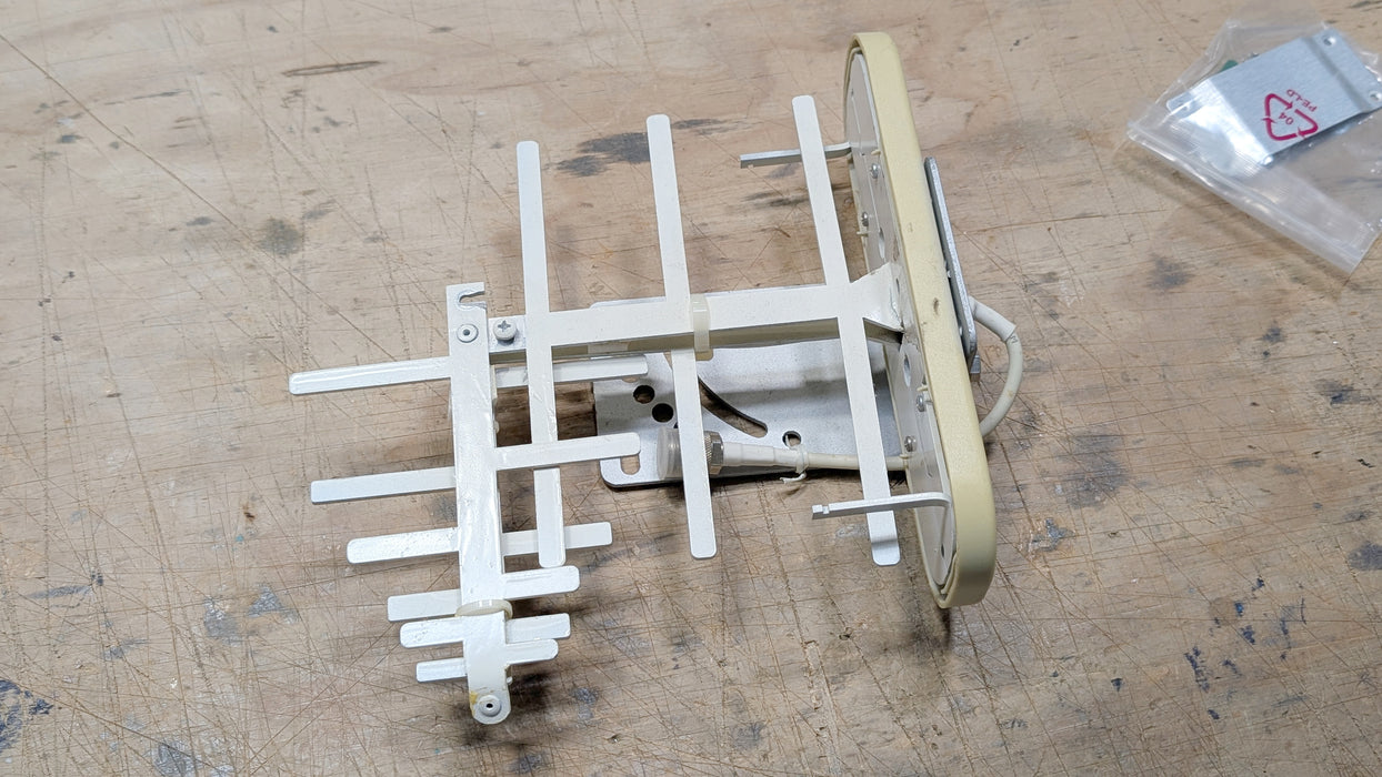 LPDA Log Periodic Folding Prototype R&D Antenna Experimental 700-2400MHz Wilson