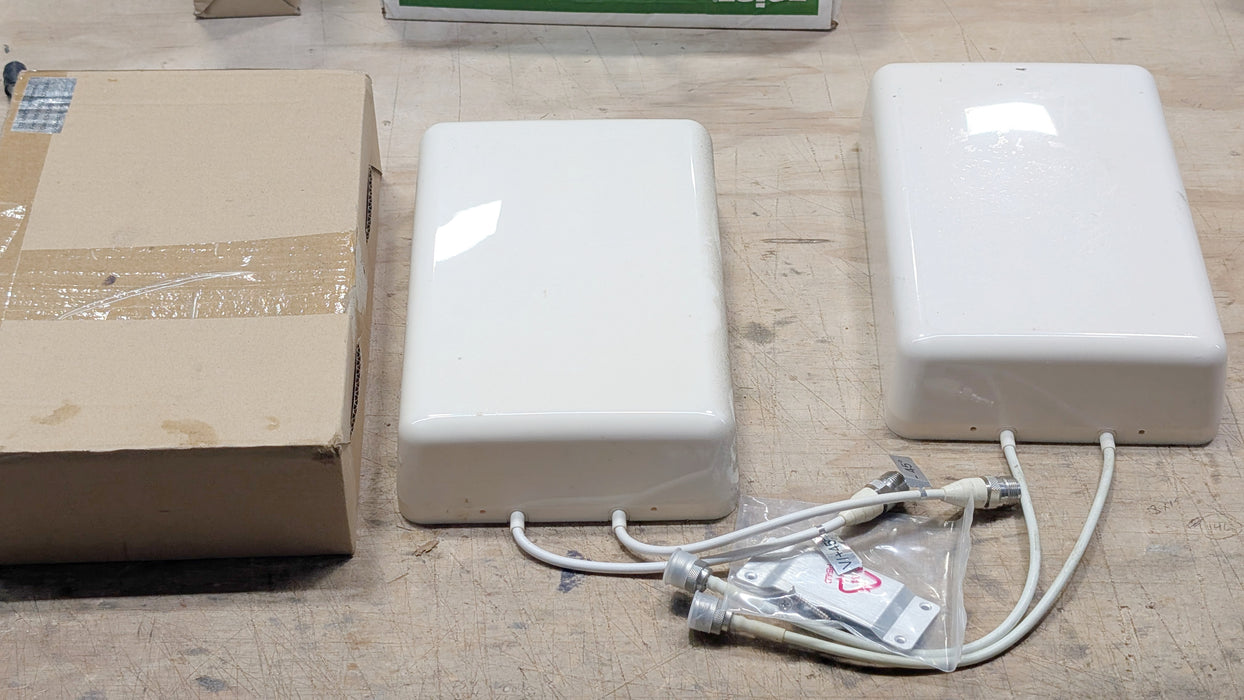 Panel Antenna LTE MiMo Dual Polarization 700-2700MHz  7dBi